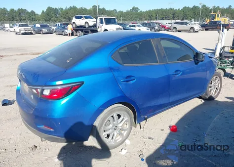 2017 Toyota Yaris Ia из США, поврежденный, VIN 3MYDLBYV1HY159231